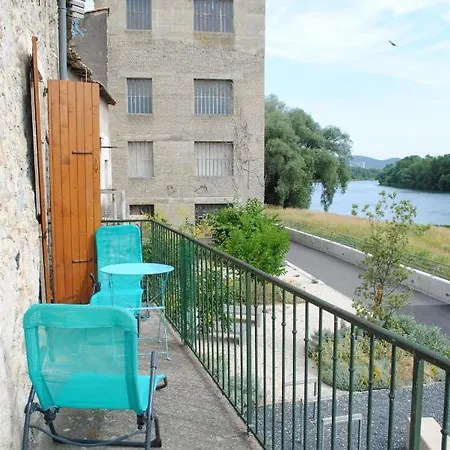 Au Fil Du Rhone, Baix